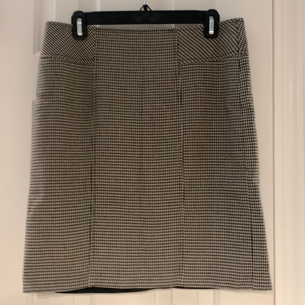 Loft pencil skirt